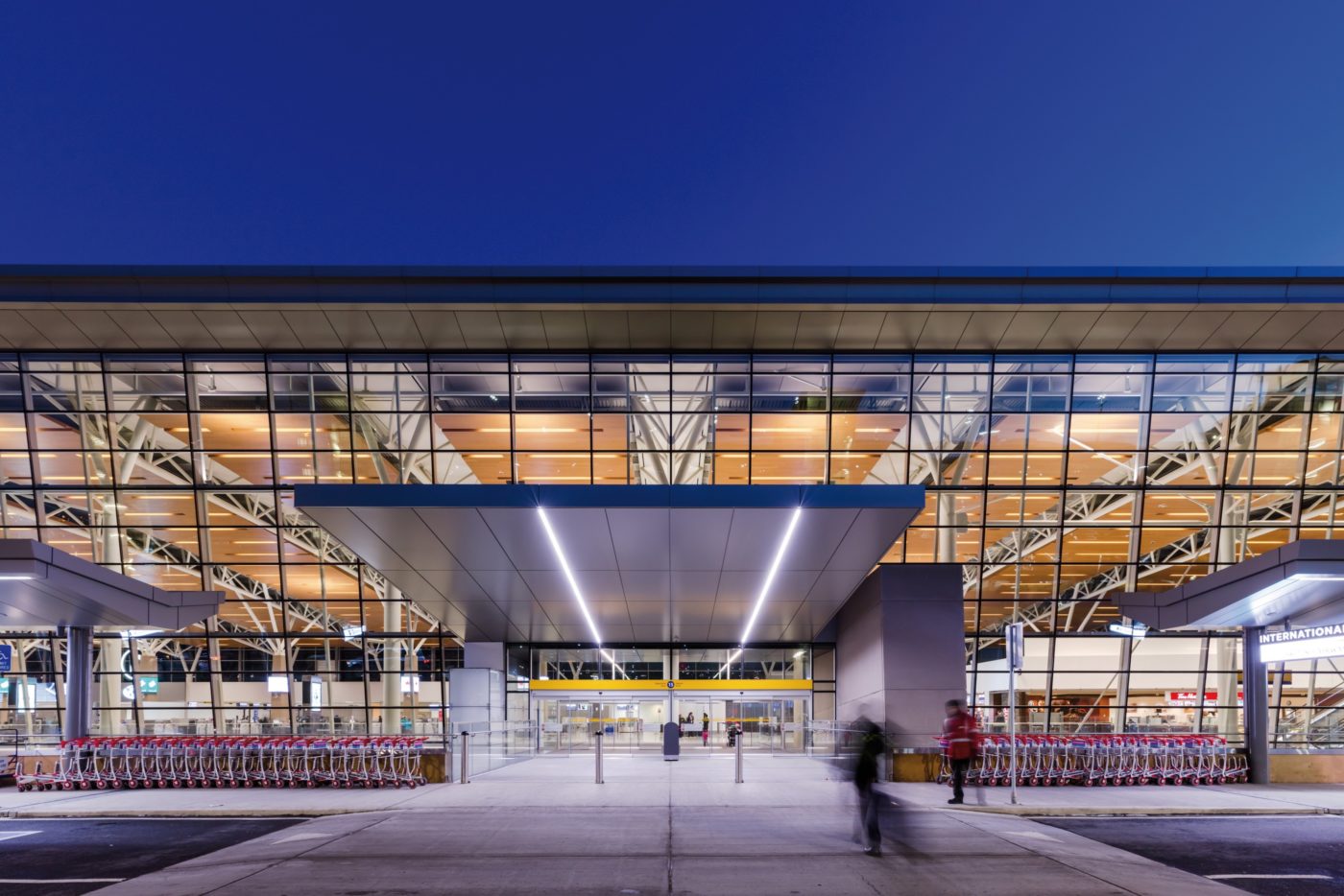 calgary airport foreign exchange