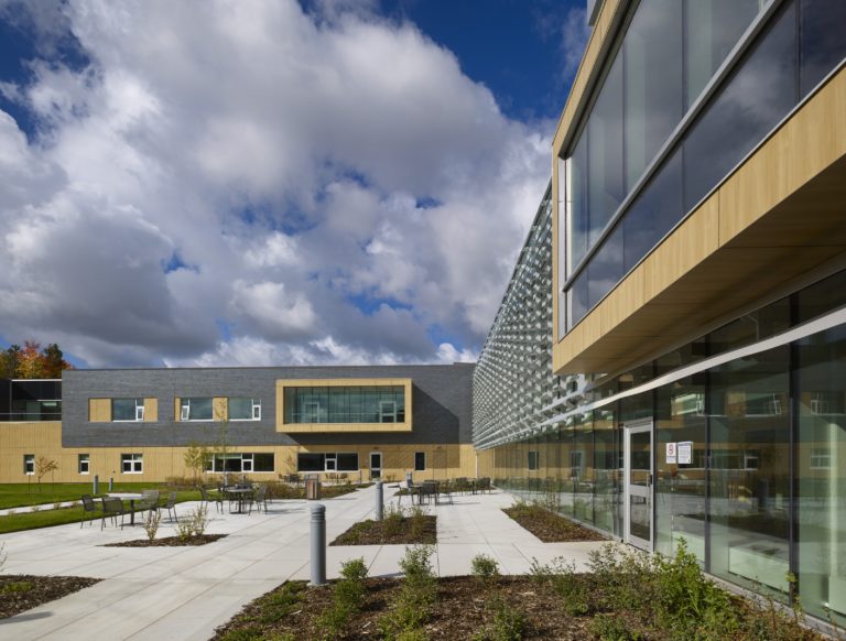 Edson Healthcare Centre | DIALOG